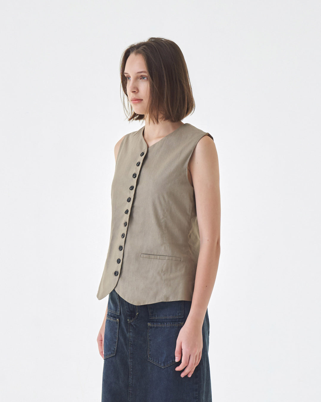 Vina Vest