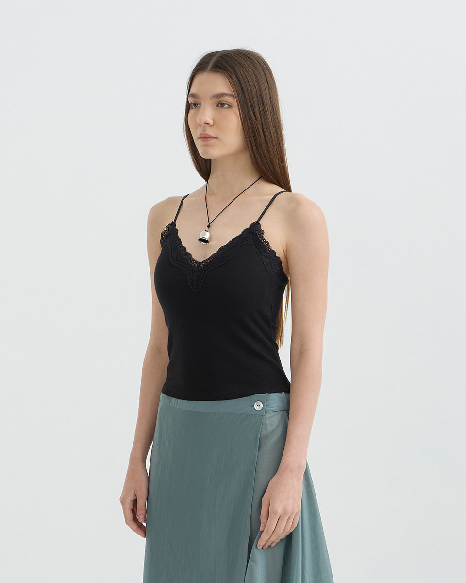 Elyna Bralette