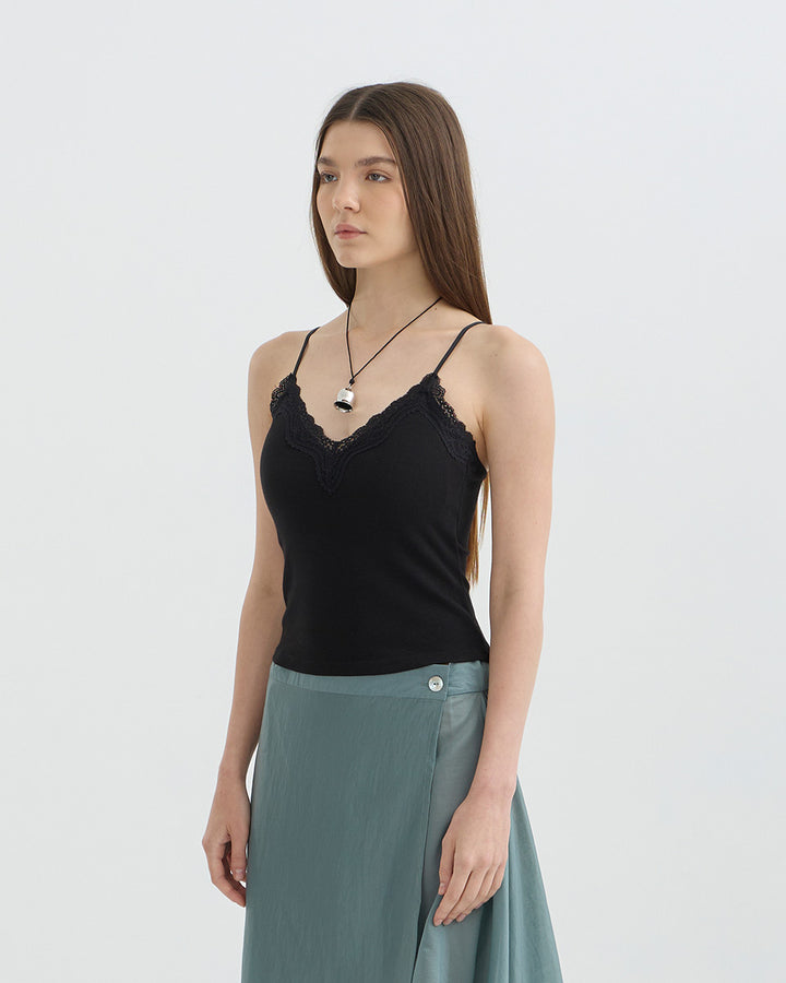 Elyna Bralette
