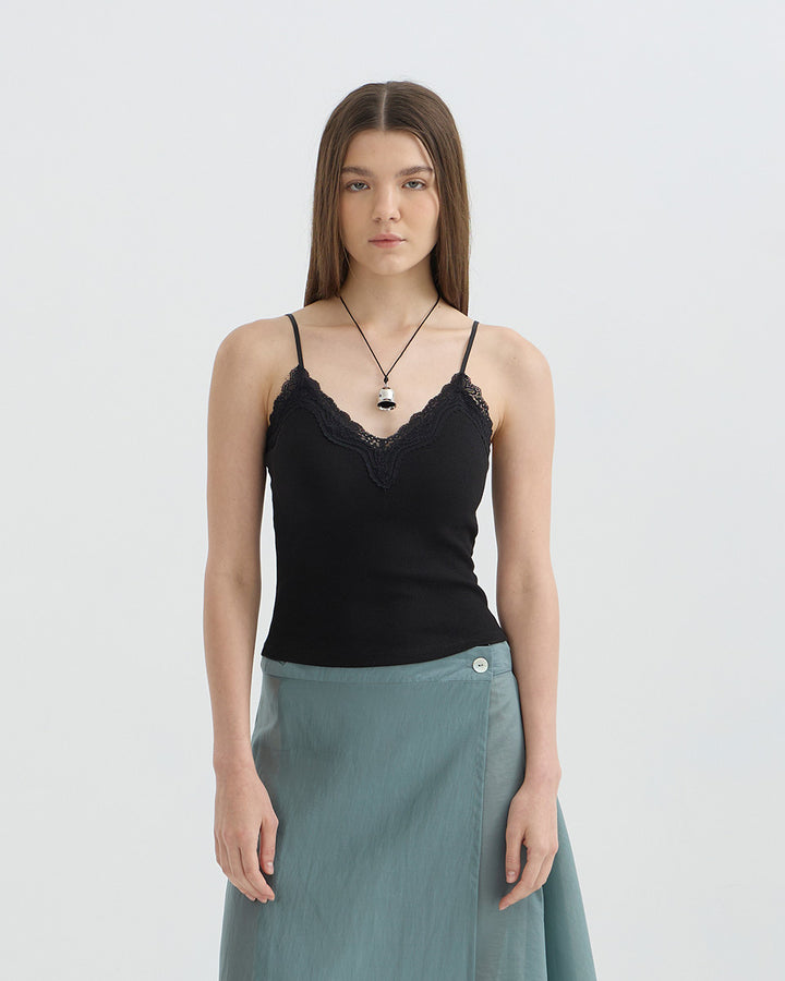 Elyna Bralette